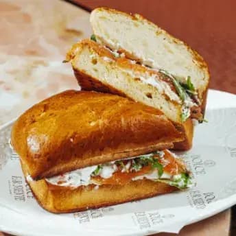 breakfast/20260609112221-panini-with-cream-cheese-salmon-and-arugula.webp