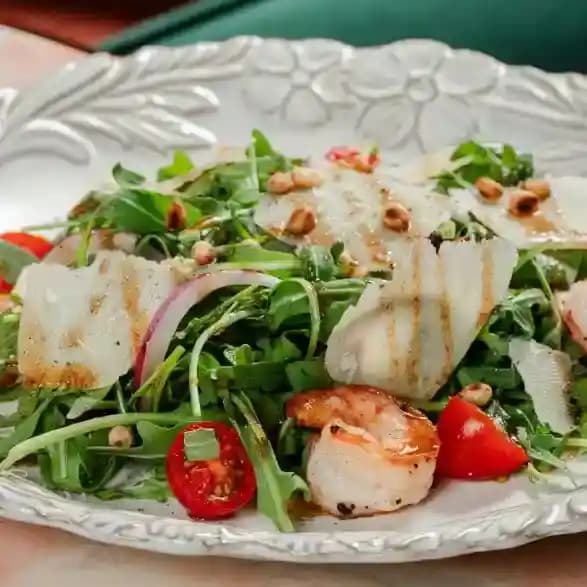 meals/20260609084459-arugula-salad-with-shrimp.webp