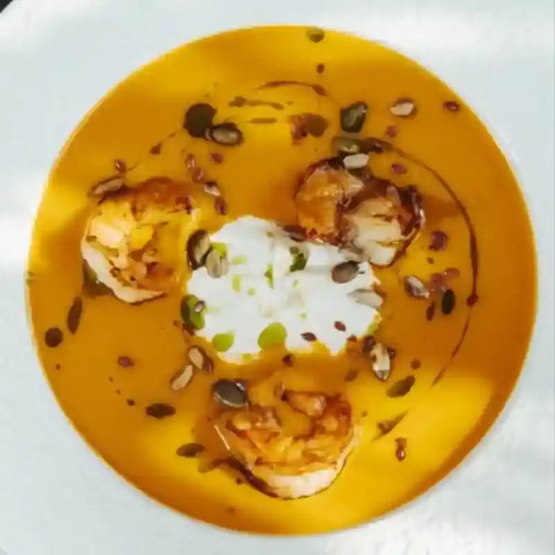 meals/20260609092401-creamy-pumpkin-soup-with-stracciatella-and-shrimps.webp