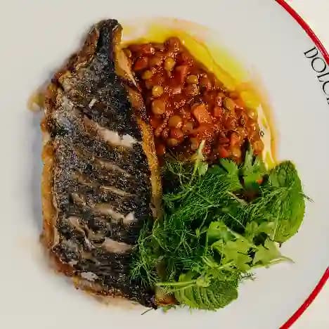 meals/20260721122806-dorado-with-lentils-in-tomato-sauce.webp
