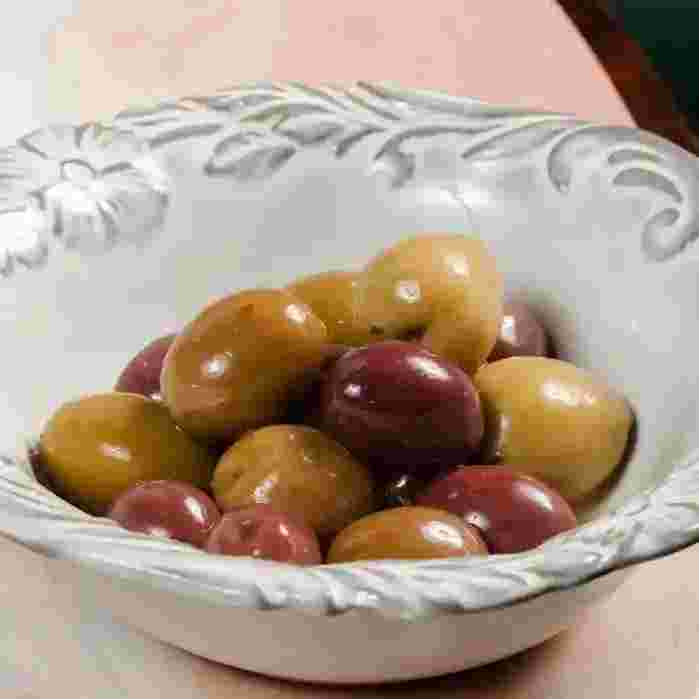 assorted-olives.webp