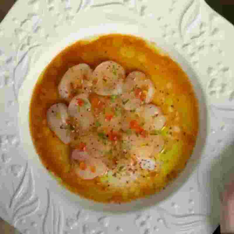 scallop-carpaccio-with-red-caviar.webp